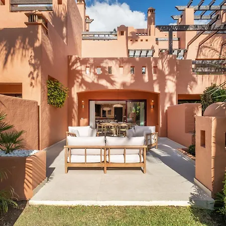 Villa Luxury 4-bedroom Puente Golden Mile Marbella