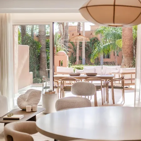 Villa Luxury 4-bedroom Puente Golden Mile