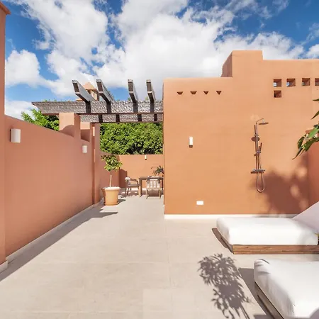 Villa Luxury 4-bedroom Puente Golden Mile